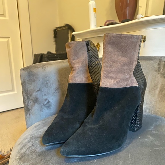 CHINESE LAUNDRY KRISTIN CAVALLARI Santorini Black Multi Color-block Booties sz.8 - Picture 10 of 13